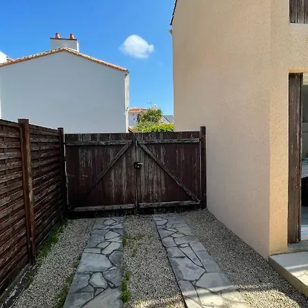 Maison T2 Wifi Parking Prive Les Sables D'Olonne 9Mn A Pied Plage Presidents Exterior photo
